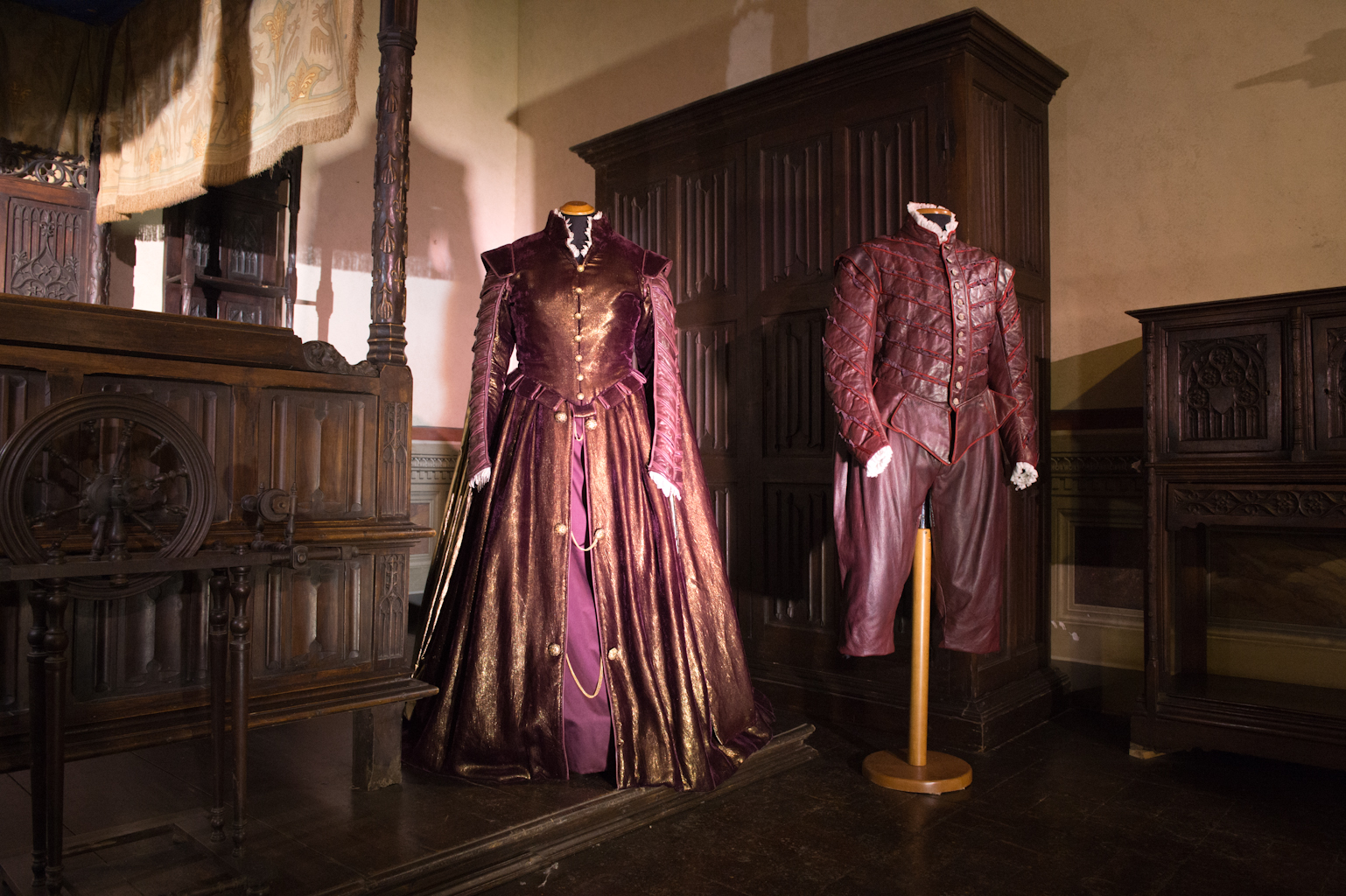 Il 500 Sala Gotica Costumi di G.Giustino